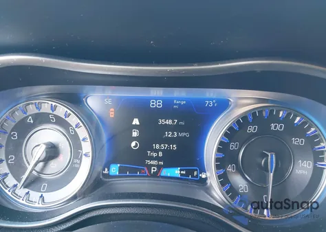 2022 Chrysler 300 S z USA, uszkodzony, nr VIN 2C3CCABG6NH146866